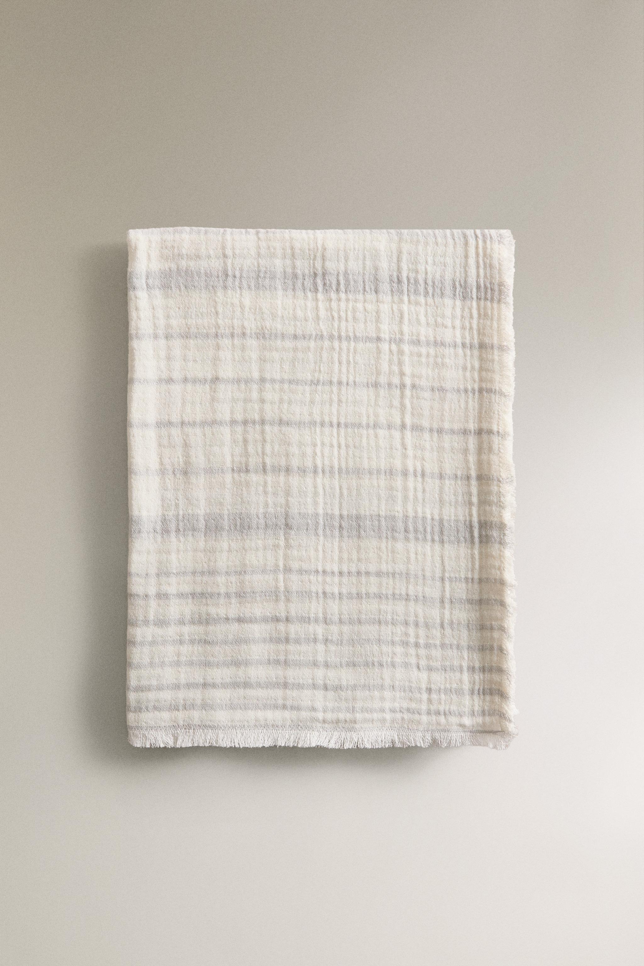 STRIPED CHIFFON BABY BLANKET
